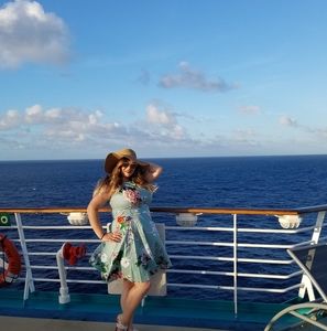 Meet your Posher, Sara